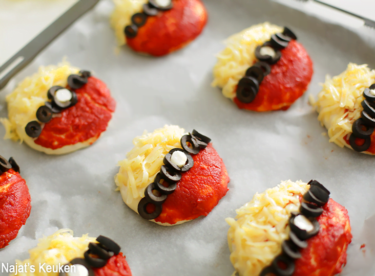 Poké Ball Bread