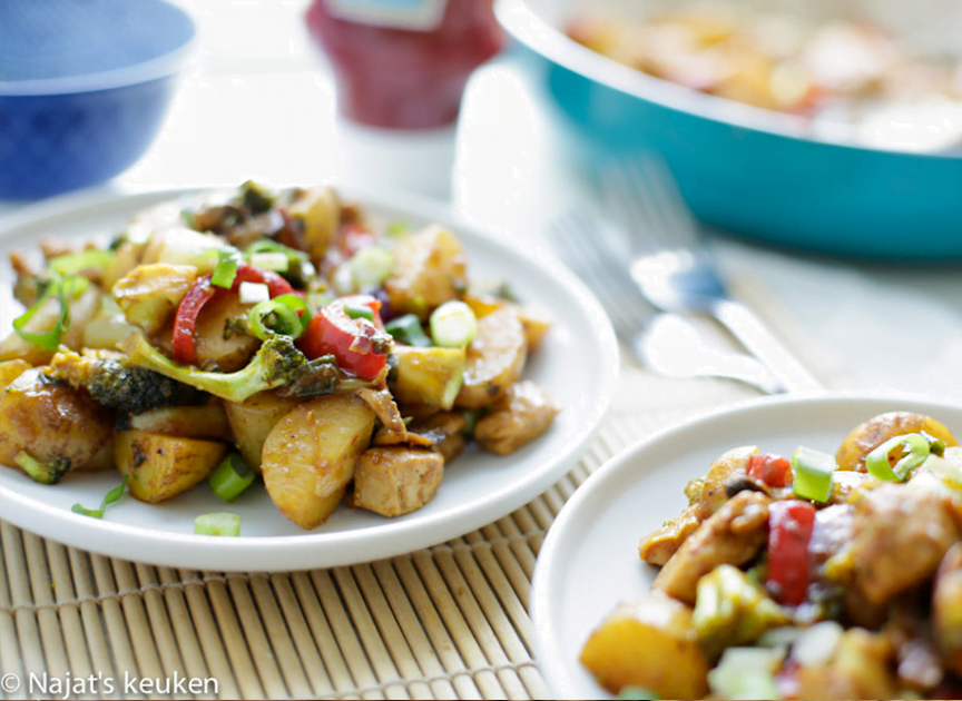 Pittige aardappelwok met kip