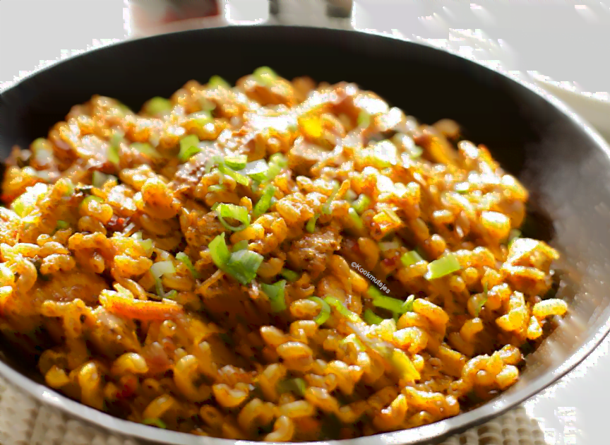 Wok macaroni met kip
