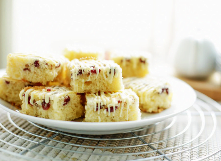 Cranberry cake