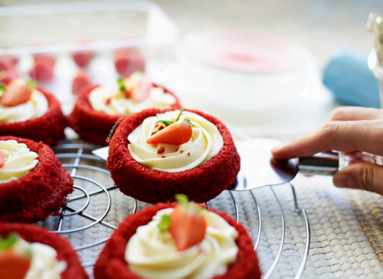 Frisse red velvet gebakjes