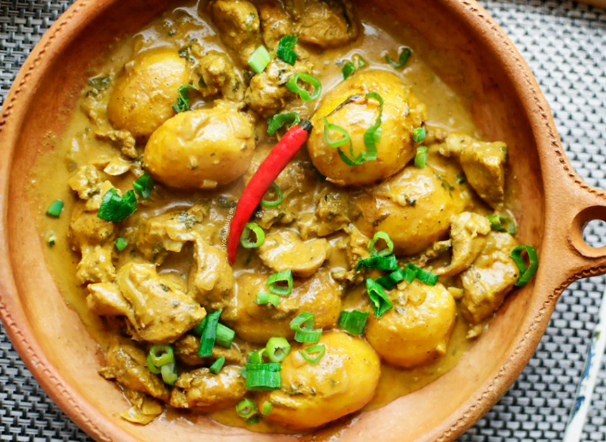 Kip-kerrie met romige aardappels