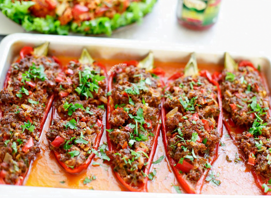 Gevulde puntpaprika met gehakt