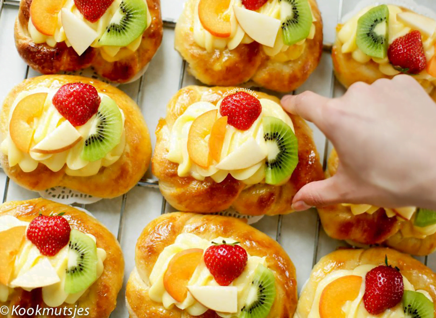 Zachte brood met banketbakkersroom