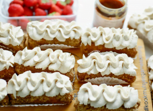 Notenkaramel gebakjes