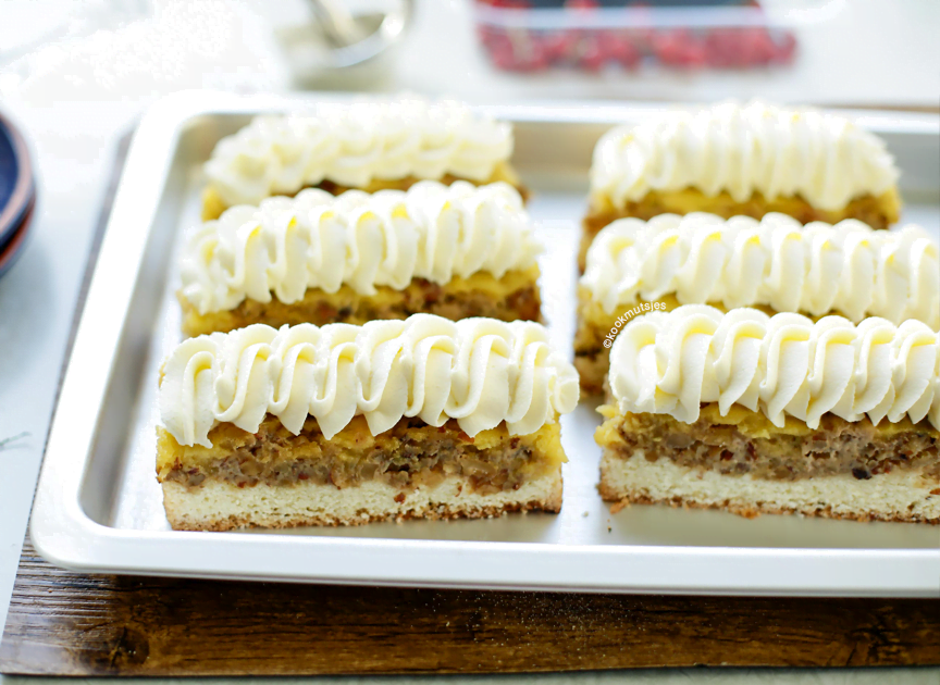 Notengebak met gele room