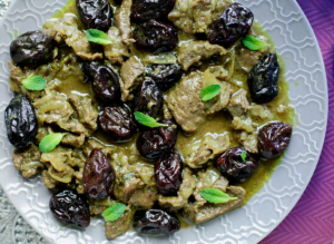 Stoofpotje met vlees en pruimen