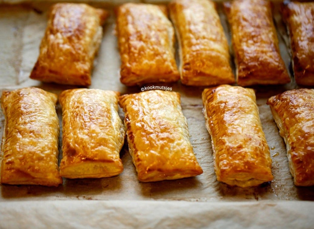 Saucijzenbroodjes (bladerdeeg)