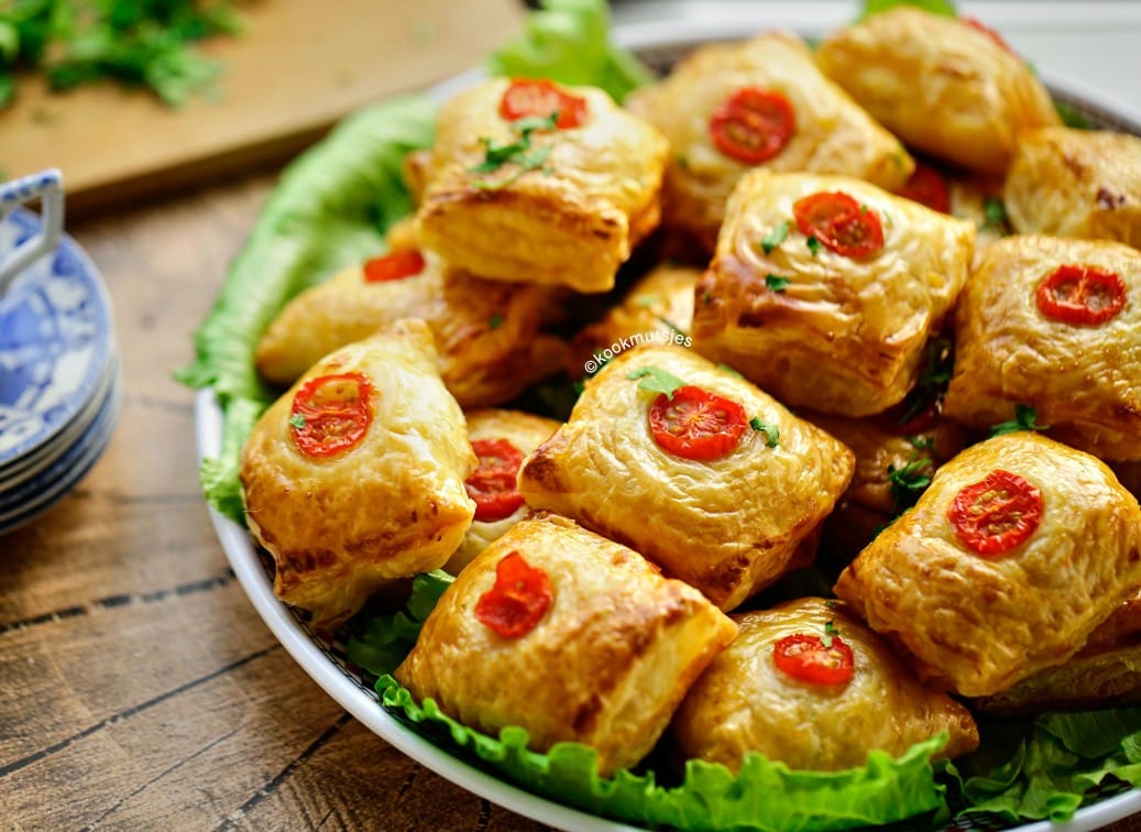 Hete tonijnpakketjes (bladerdeeg)