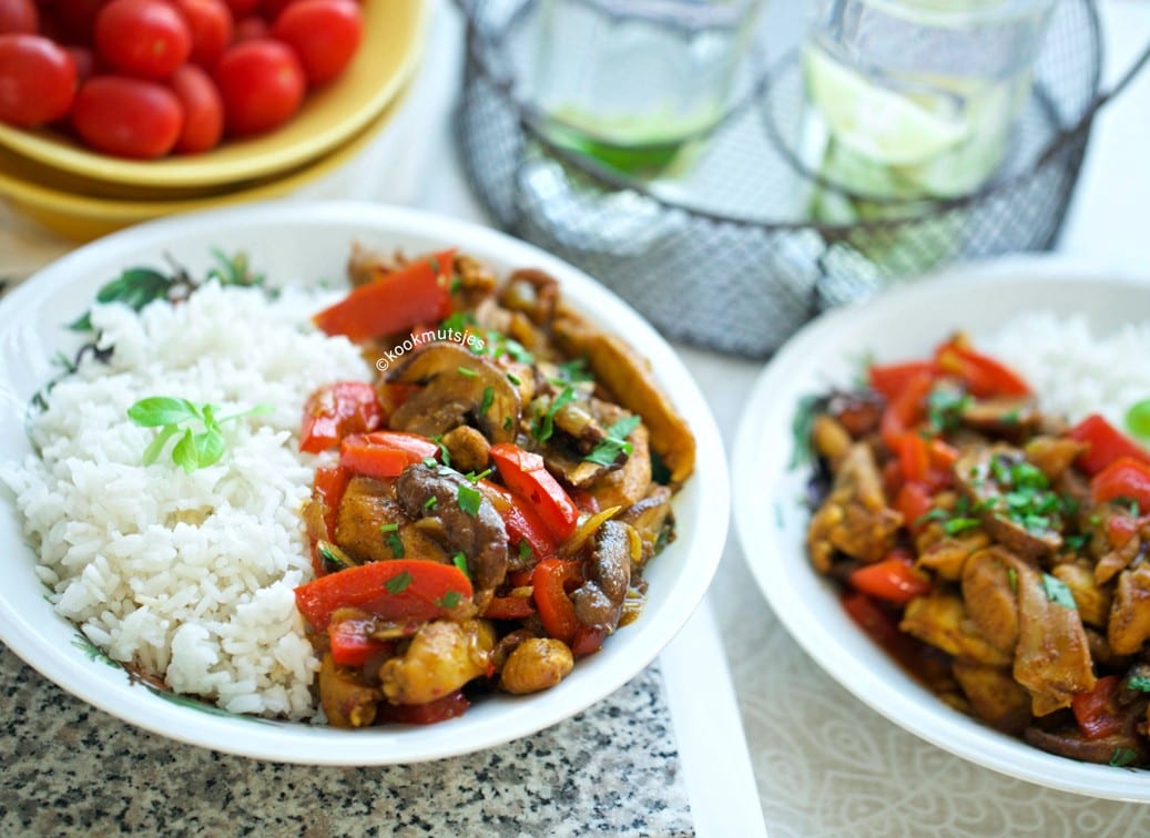 Kip in currysaus met groentes