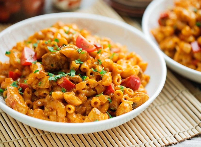 Romige macaroni met kip kerrie