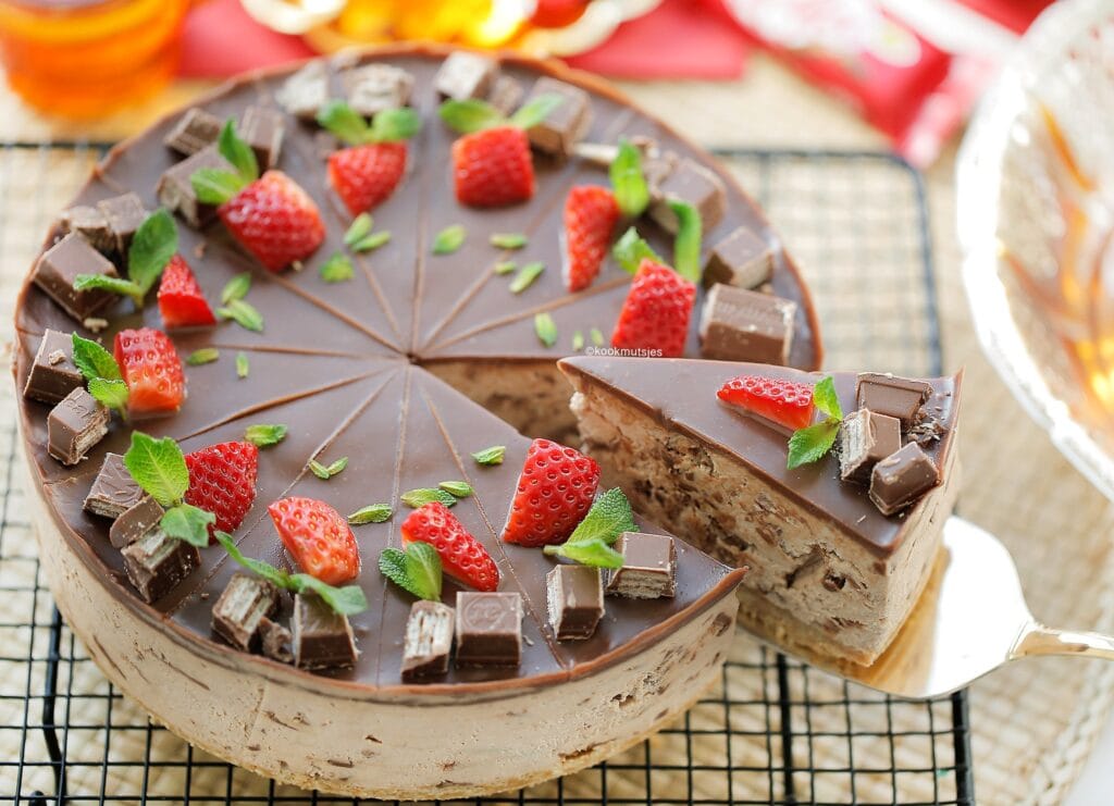 KitKat cheesecake