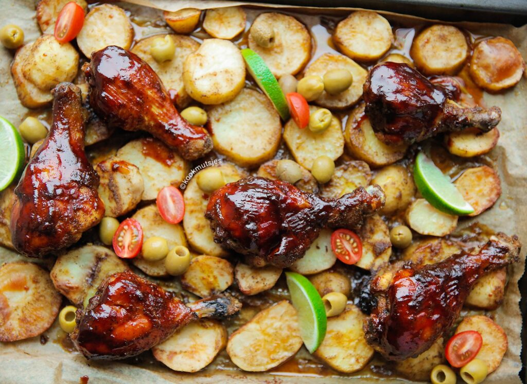 Aardappelschijfjes met kip uit de oven