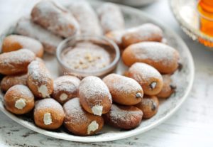 Gevulde zoete broodjes