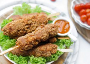 Krokante kipspiesjes