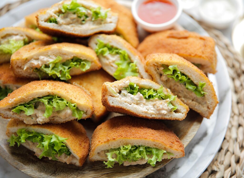 Gebakken broodjes met kabeljauwsalade (geen oven)