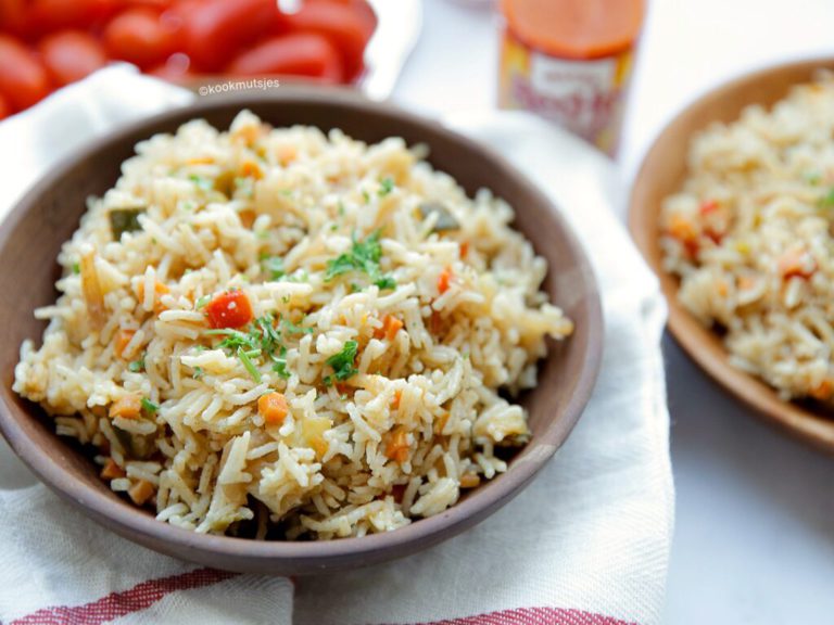 Rijst met groenten en pesto