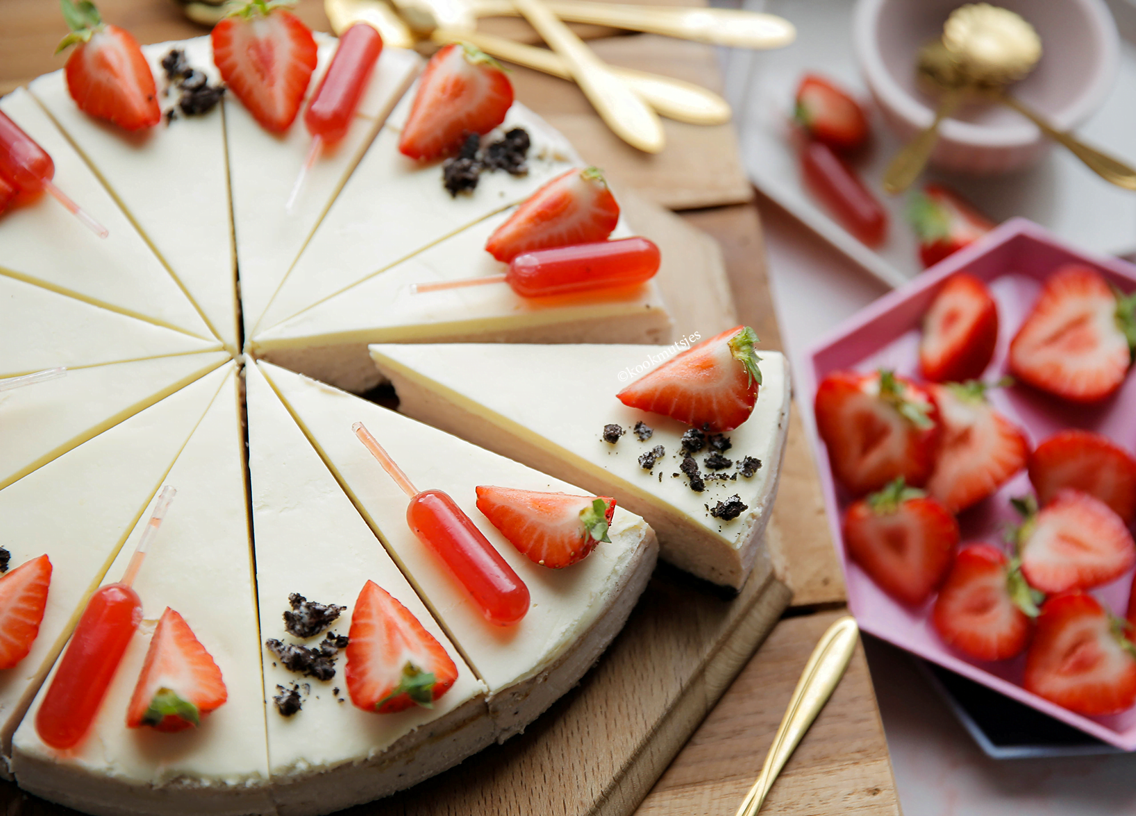 Aardbeien-oreo cheesecake