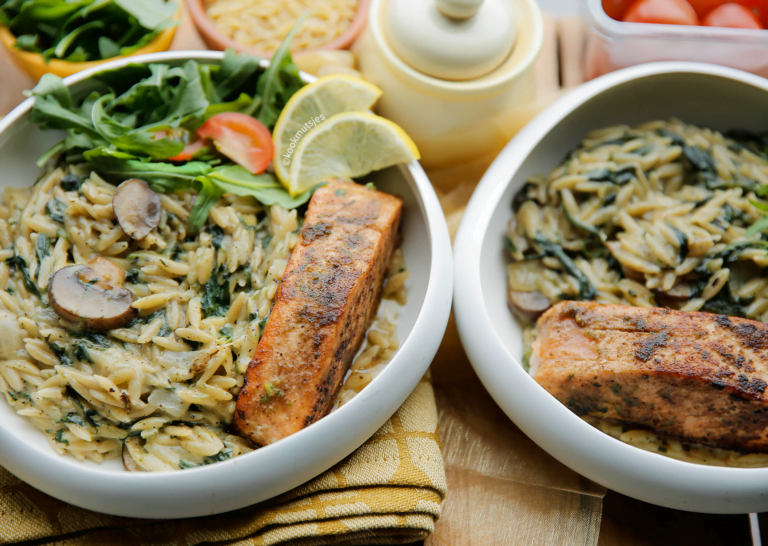 Orzo met zalm