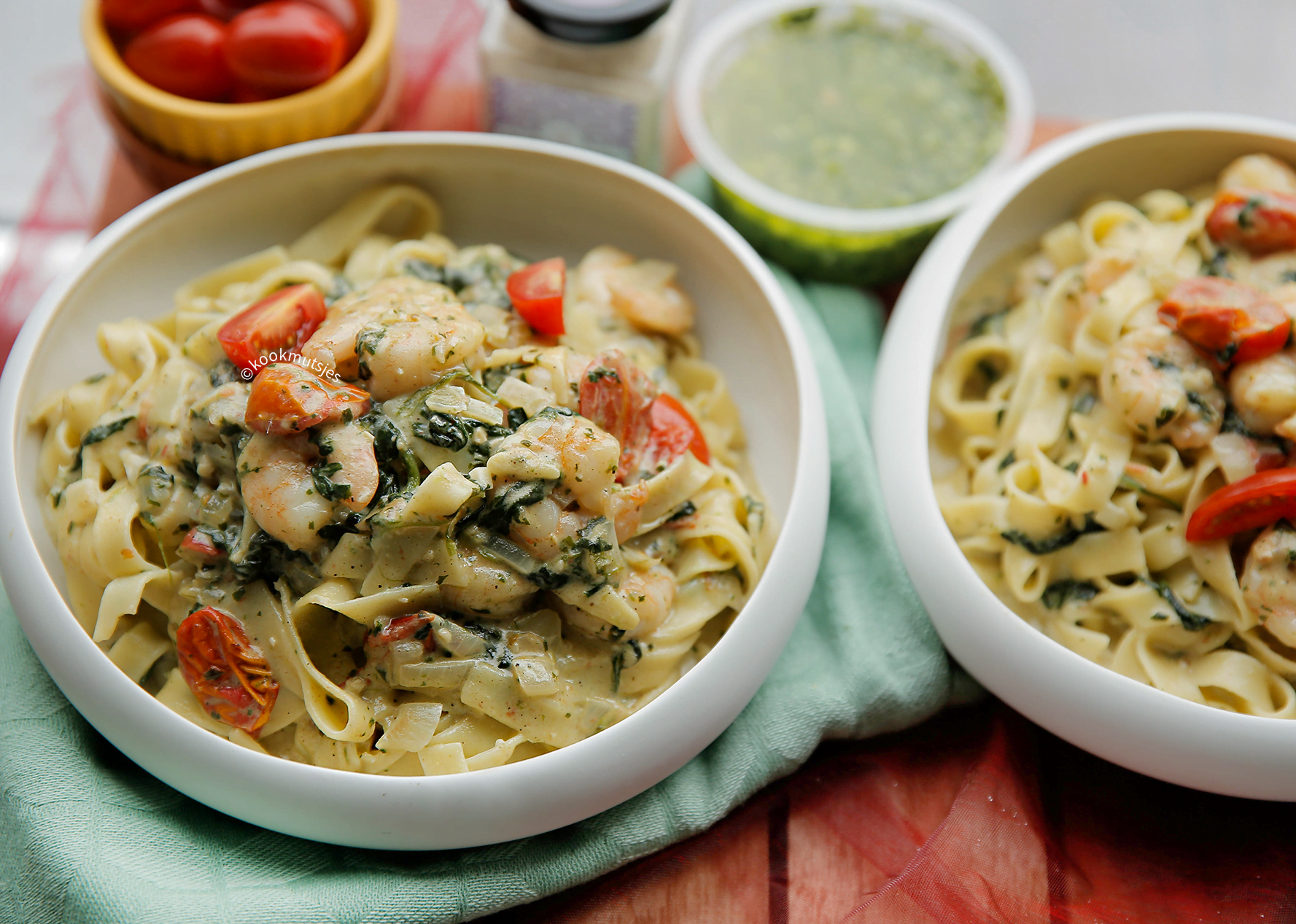 Tagliatelle met pesto scampi
