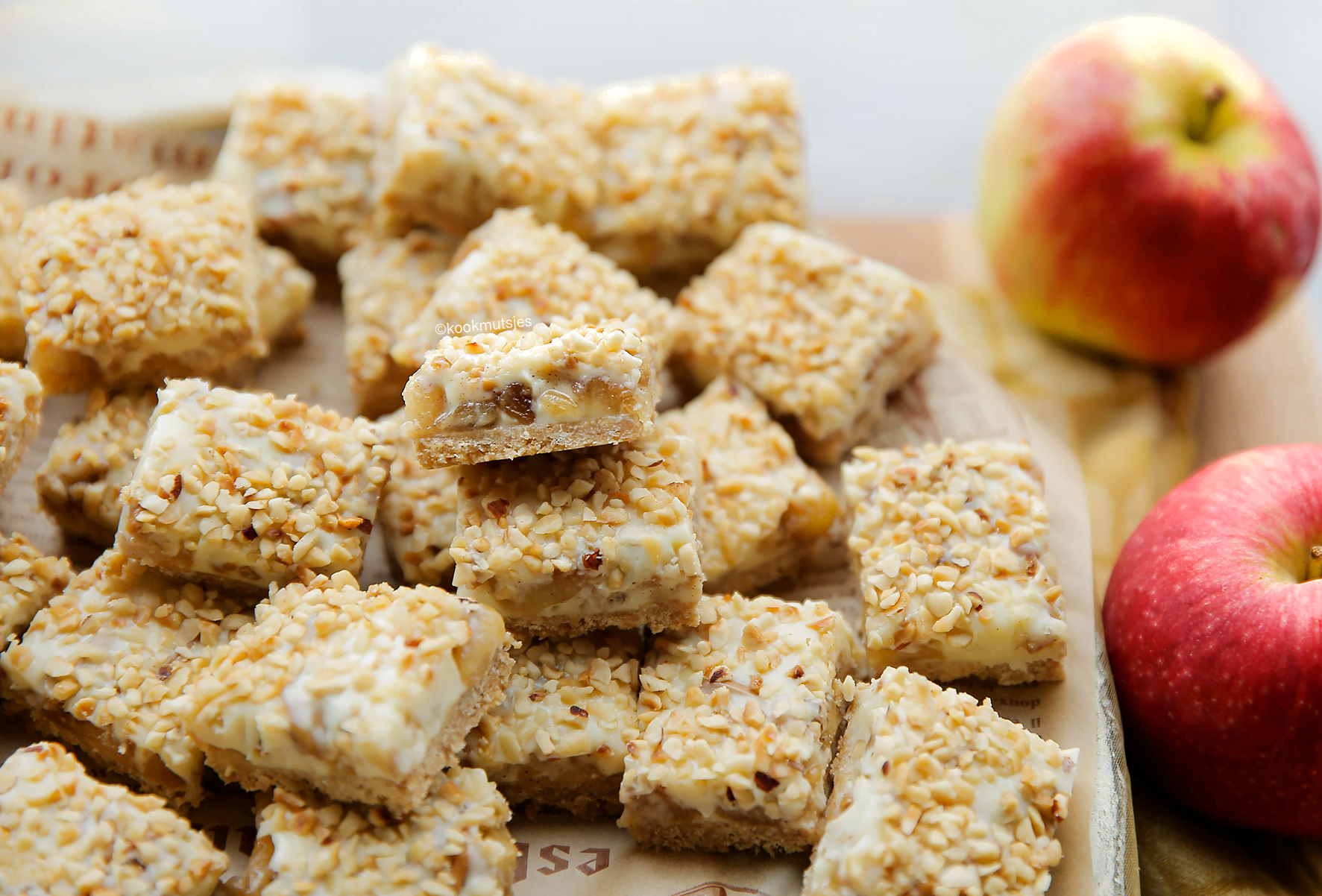 Appelkoekjes met witte chocolade (no bake)