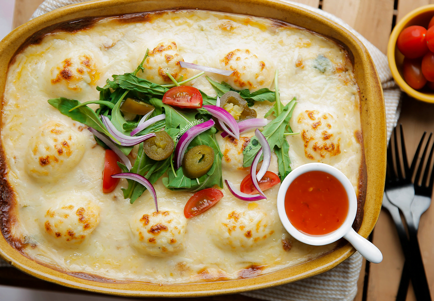 Aardappelschotel met gehakt en ei