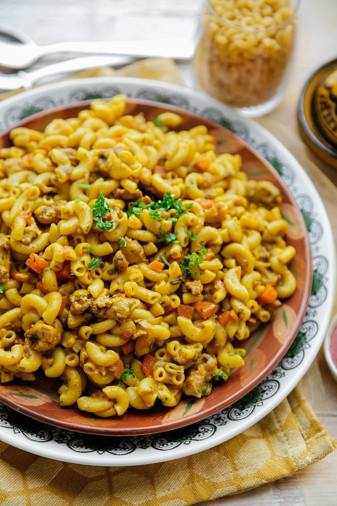 Macaroni met kippendijen eindresultaat