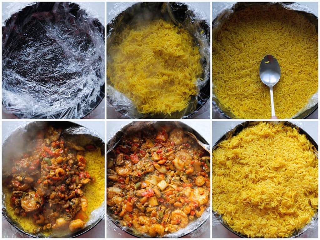 Neem een vel huishoudfolie en leg deze over een bakvorm. Schep de helft van de rijst erop en druk deze stevig aan. Verdeel het vismengsel erover. Schep het overige rijstmengsel over de vis. Druk stevig aan.