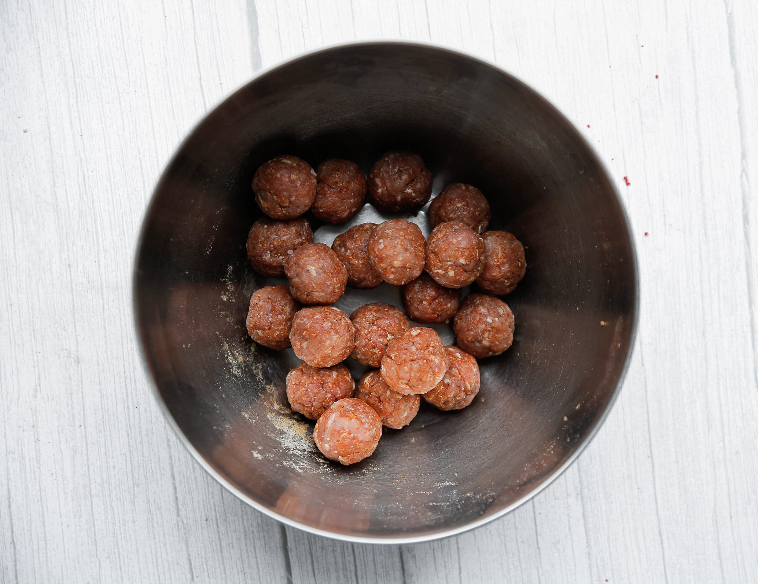 Gehaktballen in een kom