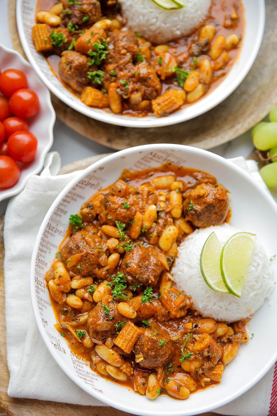 Gehaktballen met bonen in saus eindresultaat
