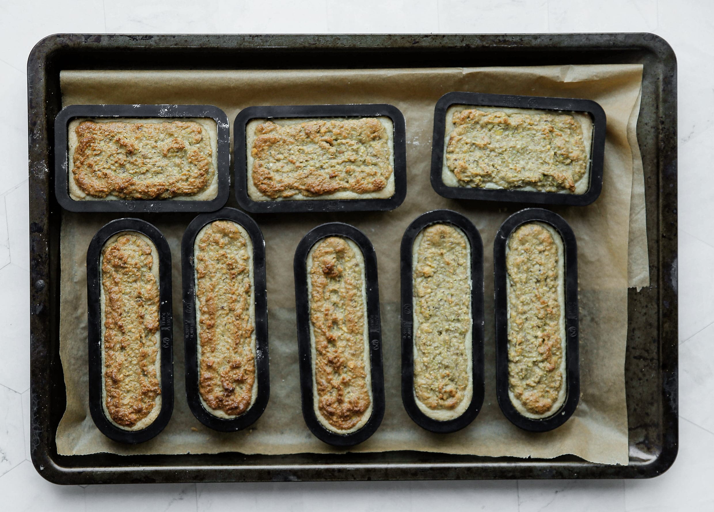 Pistachesloffen bakken in de oven