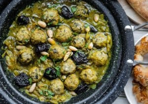 Gehaktballen tajine met gekarameliseerde ui