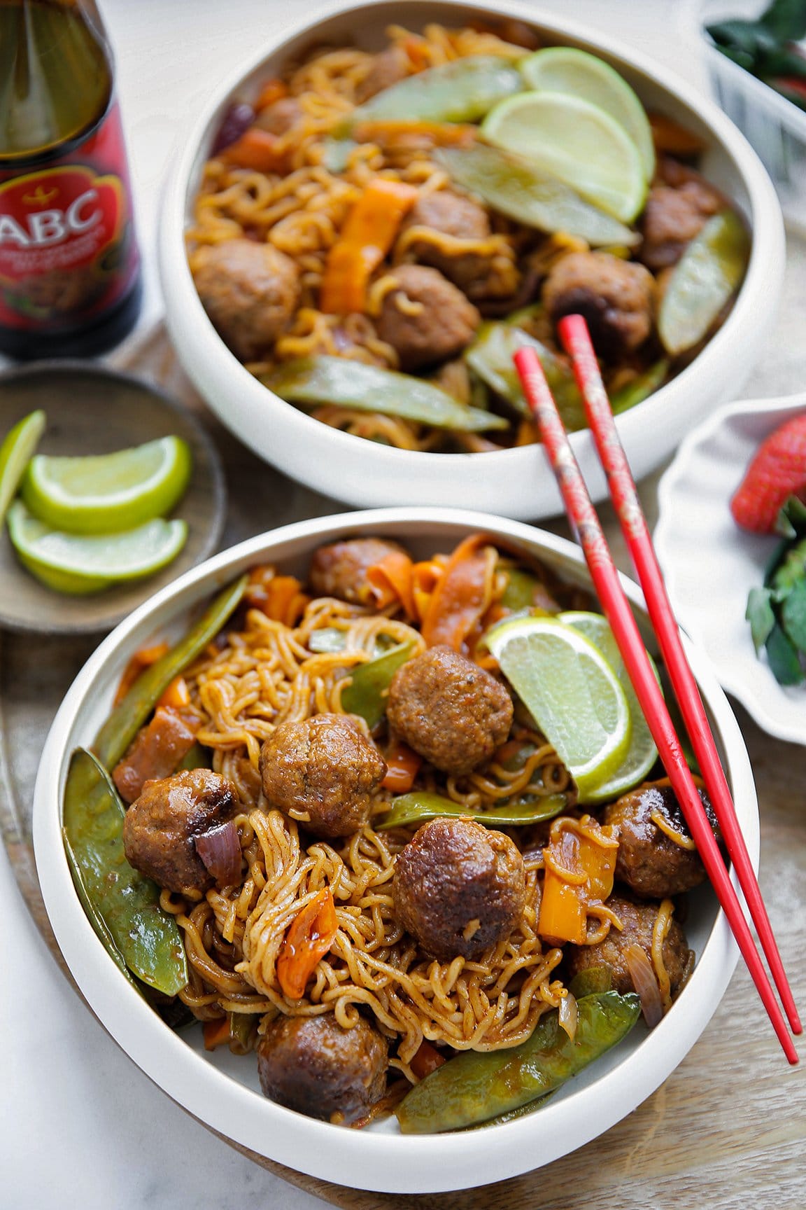 Noedels met gehaktballen eindresultaat