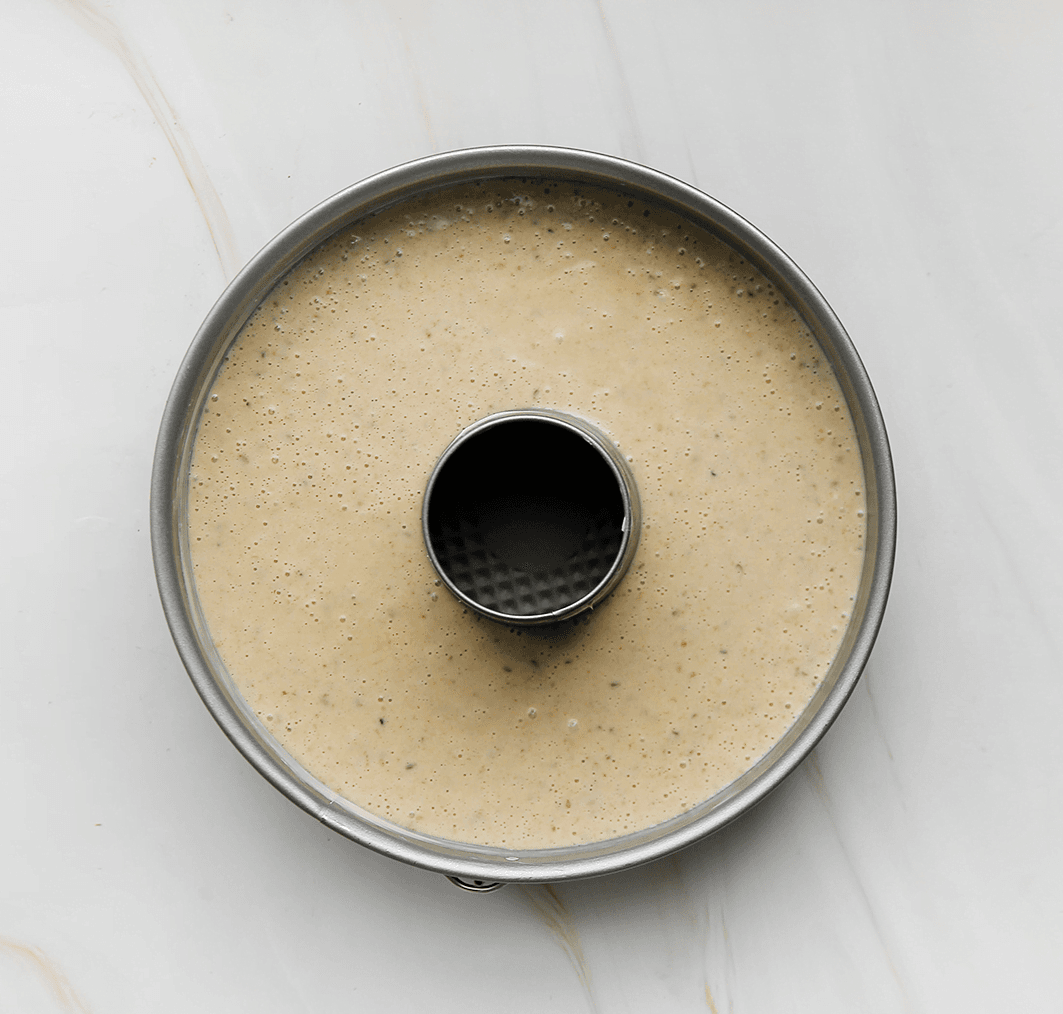 Cakebeslag in bakvorm