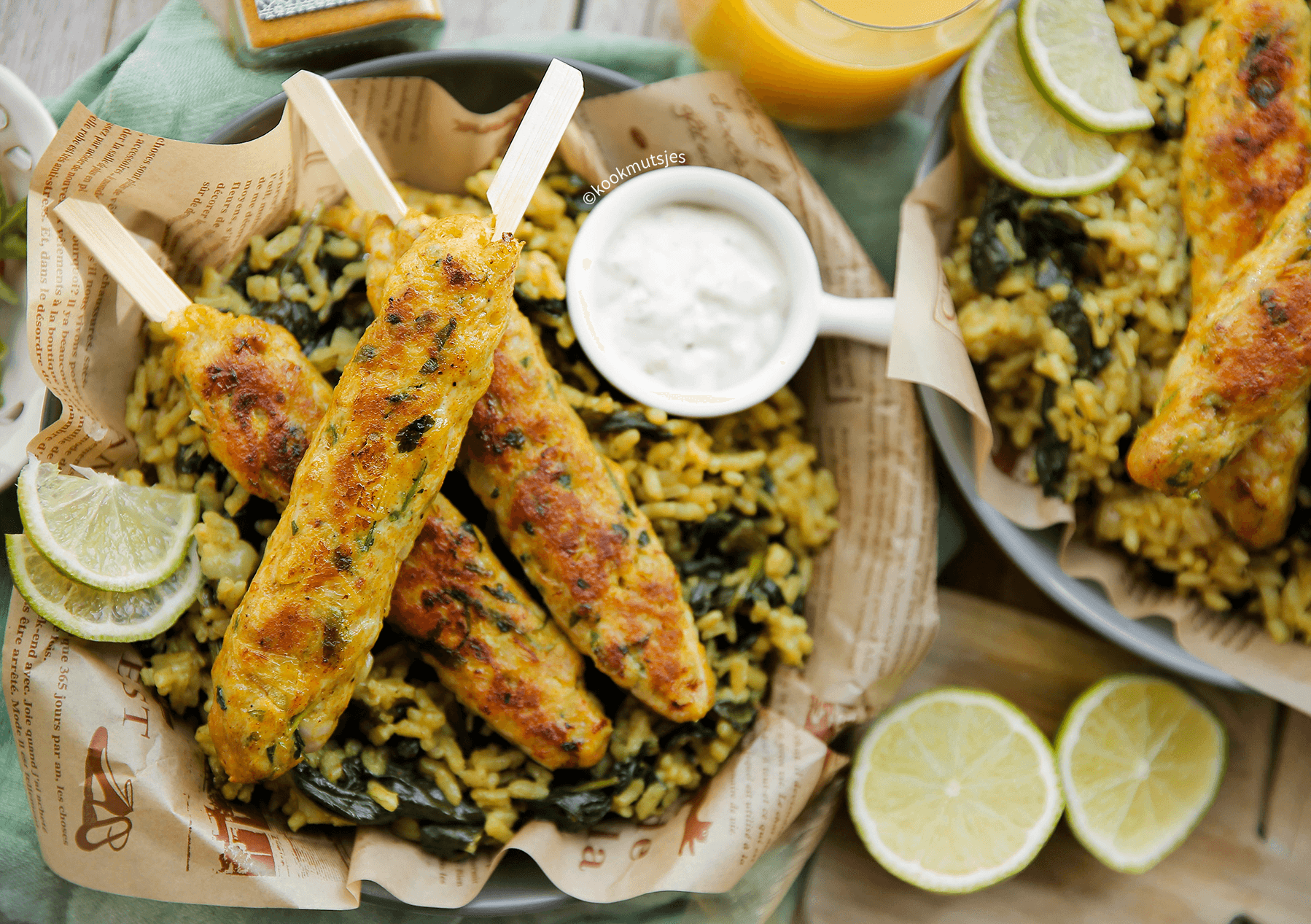 Rijstspinazie met kipspiesjes