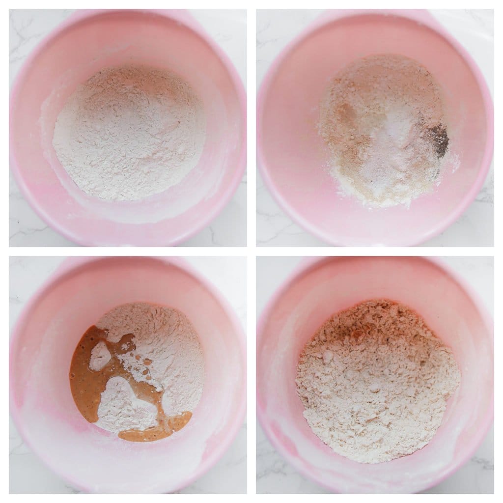 Doe de bloem, maïzena, het zout, de zwarte peper, uienpoeder, knoflookpoeder, suiker en 35 gr van het karnemelk-mengsel (zie stap 2) in een diepe kom. Meng tot een kruimelig deeg.