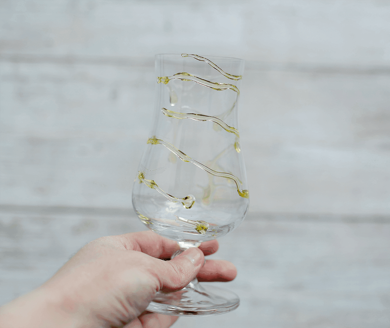 Glas garneren met honing