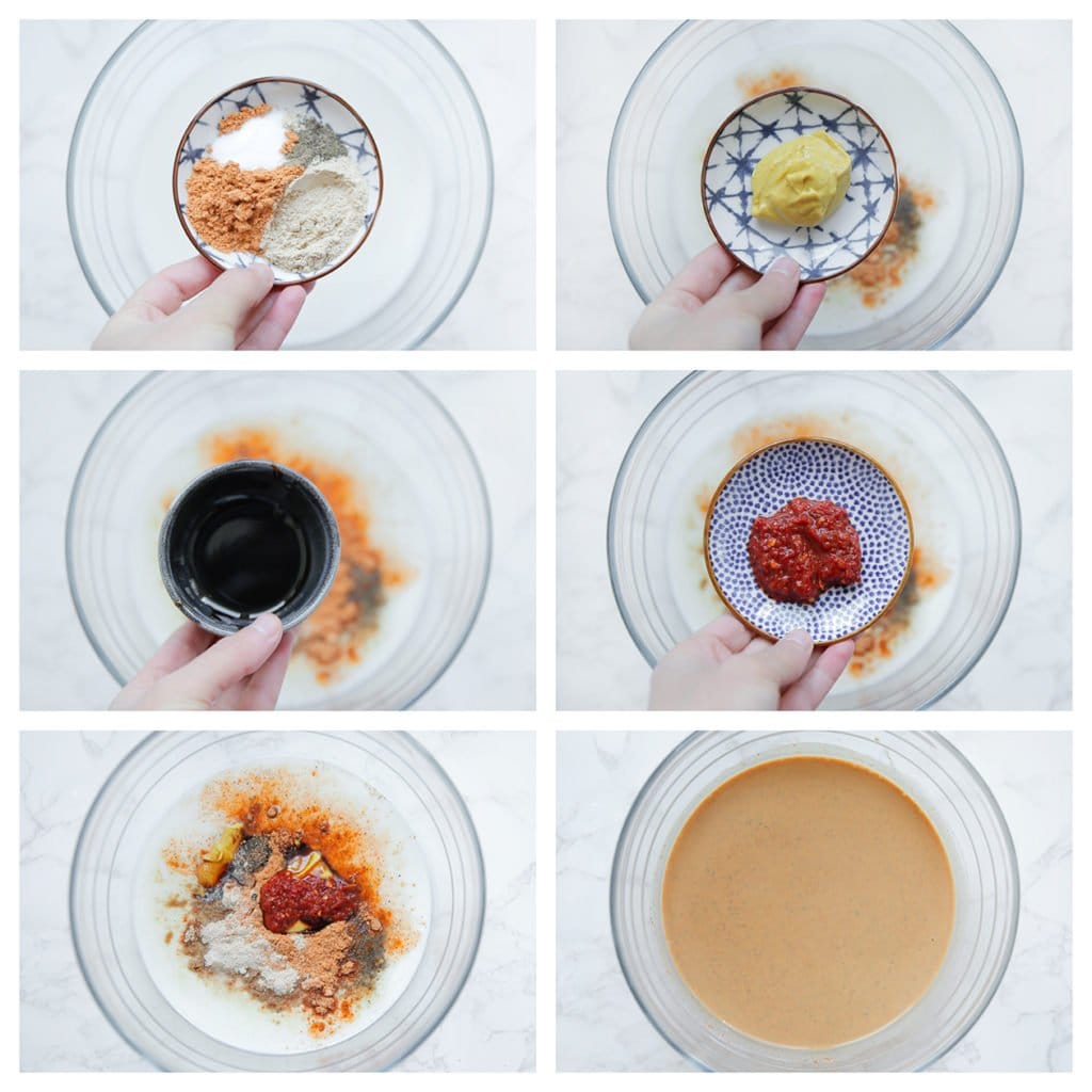 Doe de karnemelk, het zout, de ras el kouzina, knoflookpoeder, zwarte peper, mosterd, ketjap manis en sambal in een diepe kom. Meng goed. 