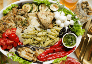 Pastasalade met kippendijen Kookmutsjes