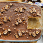 Snickers dessert van Kookmutsjes
