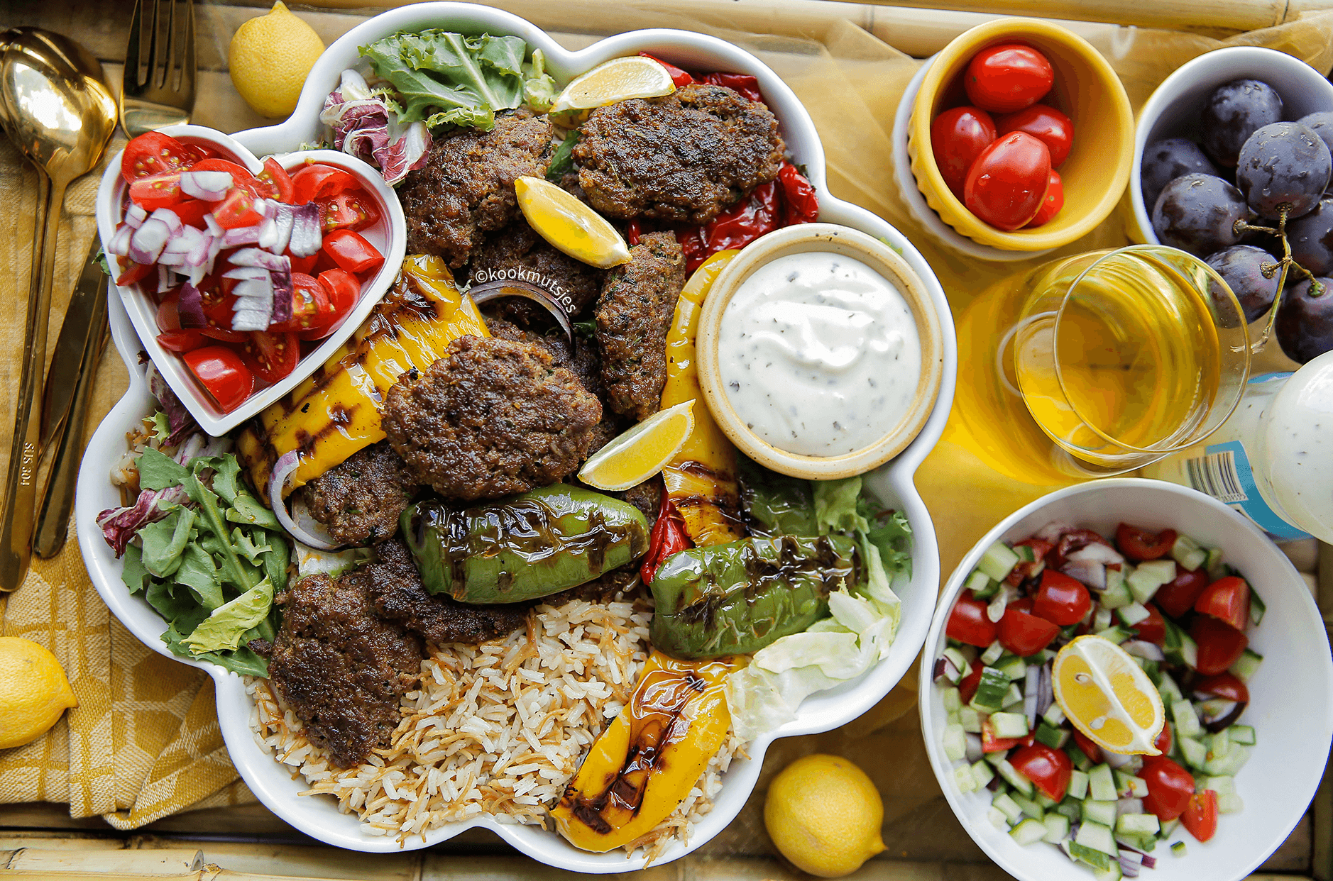 Rijstschotel met gehakt en gegrilde groenten Kookmutsjes