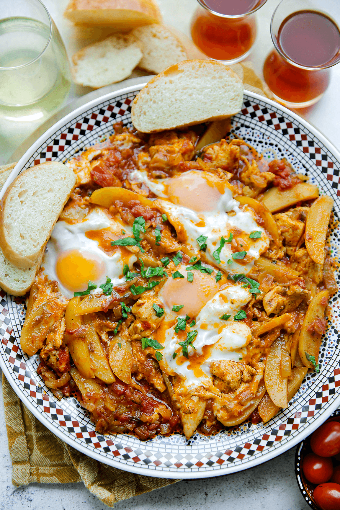 Aardappels in tomatensaus met kip eindresultaat Kookmutsjes