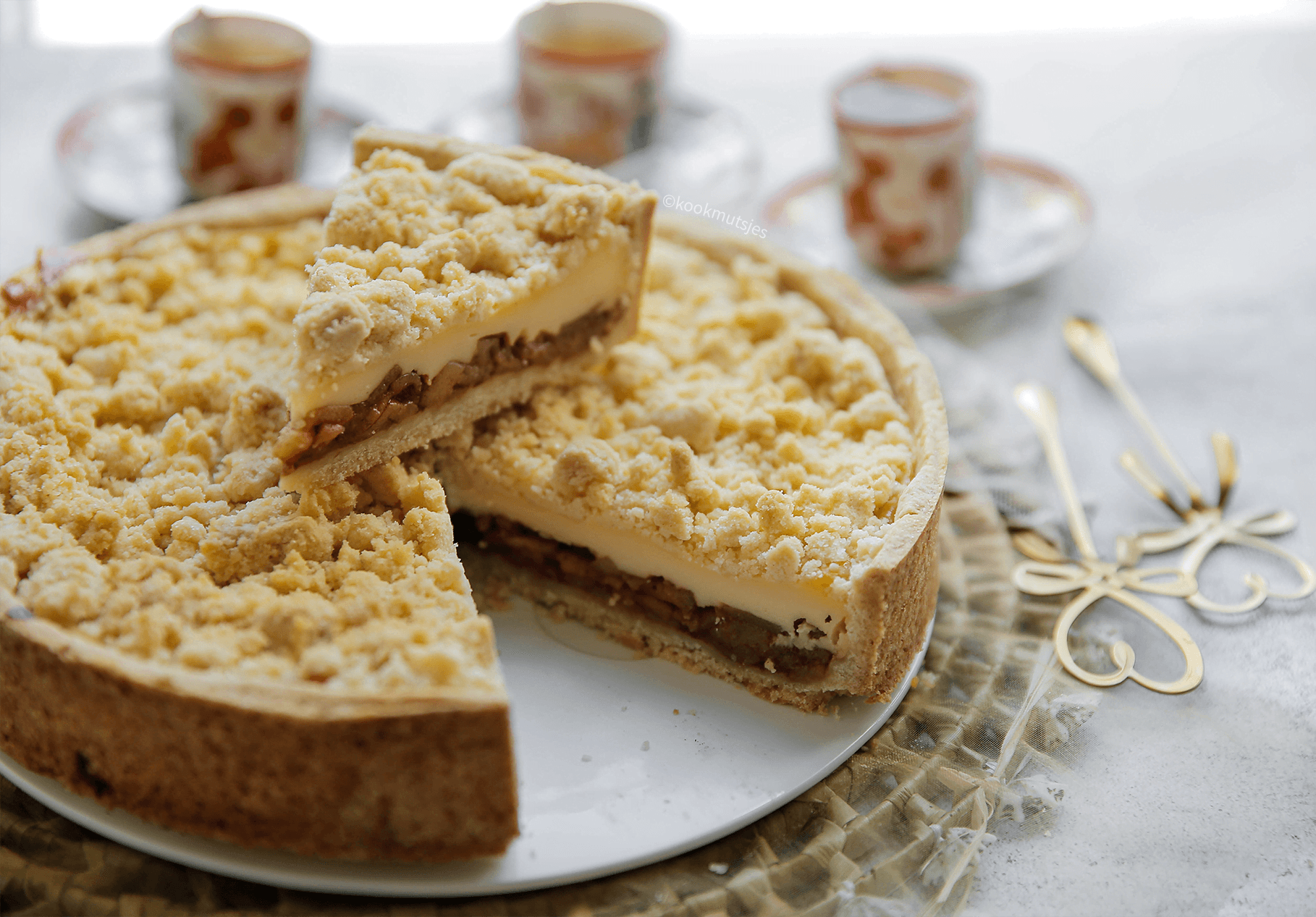 Appelkruimeltaart met gele room Kookmutsjes