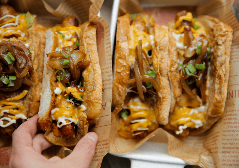 Broodje omelet met merguez