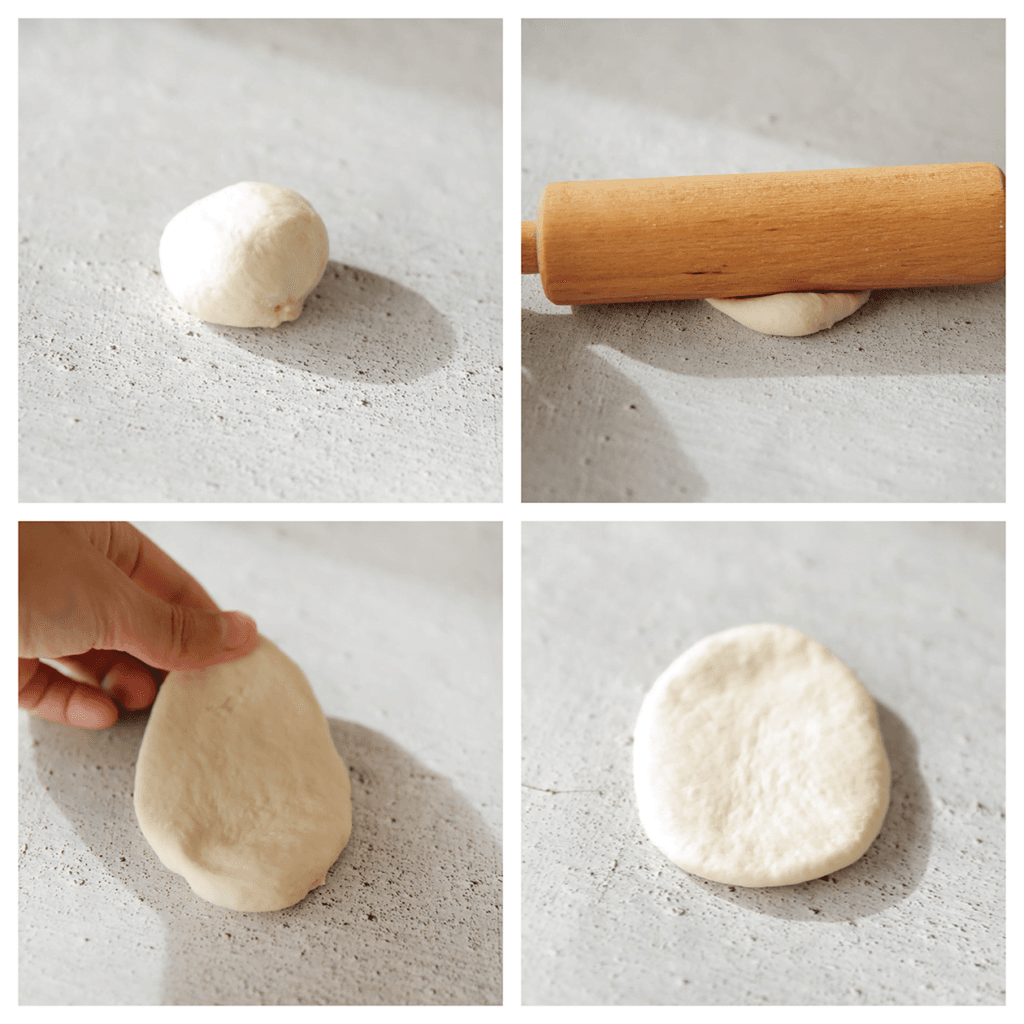 Met een deegroller rol je het bolletje uit tot een ovale vorm. Het mag ook rond zijn als dat makkelijker is voor jou.