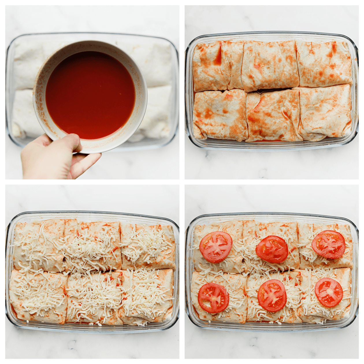 Gehaktpakketjes garneren met tomatensaus, geraspte kaas en schijfjes tomaat