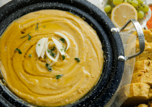 Rode tamarakt-bissara (rode erwtensoep) Kookmutsjes