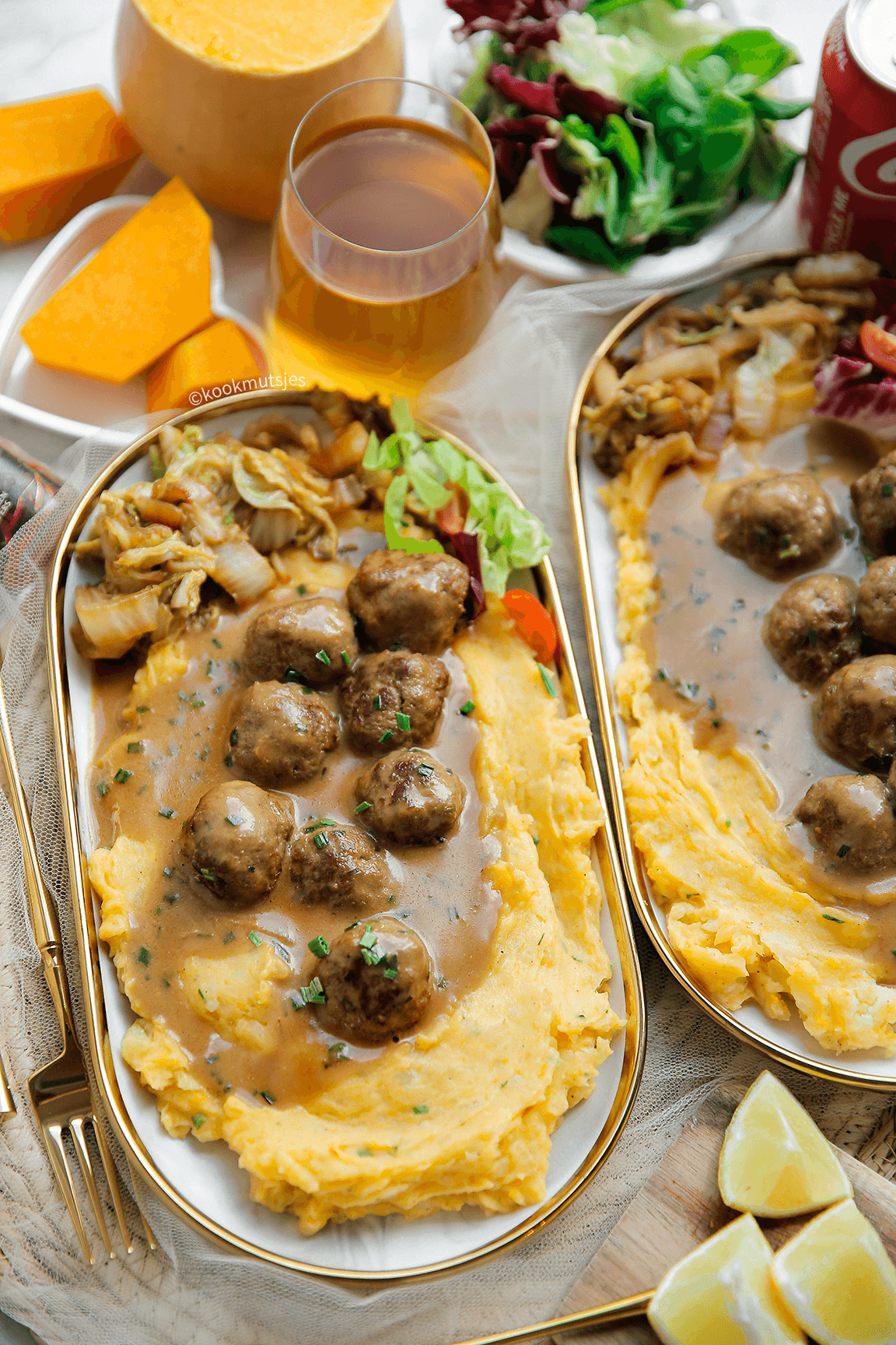 Gehaktballen in saus met aardappelpuree