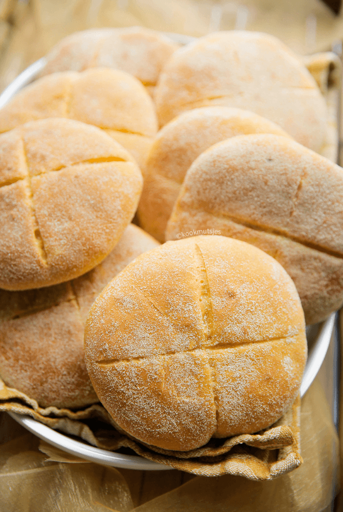 Griesmeelbroodjes eindresultaat