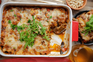 Kip aubergineschotel Kookmutsjes